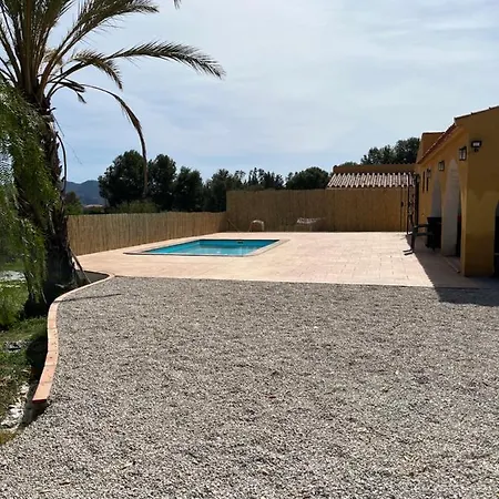 Hébergement de vacances Serene Haven With A Sparkling Pool